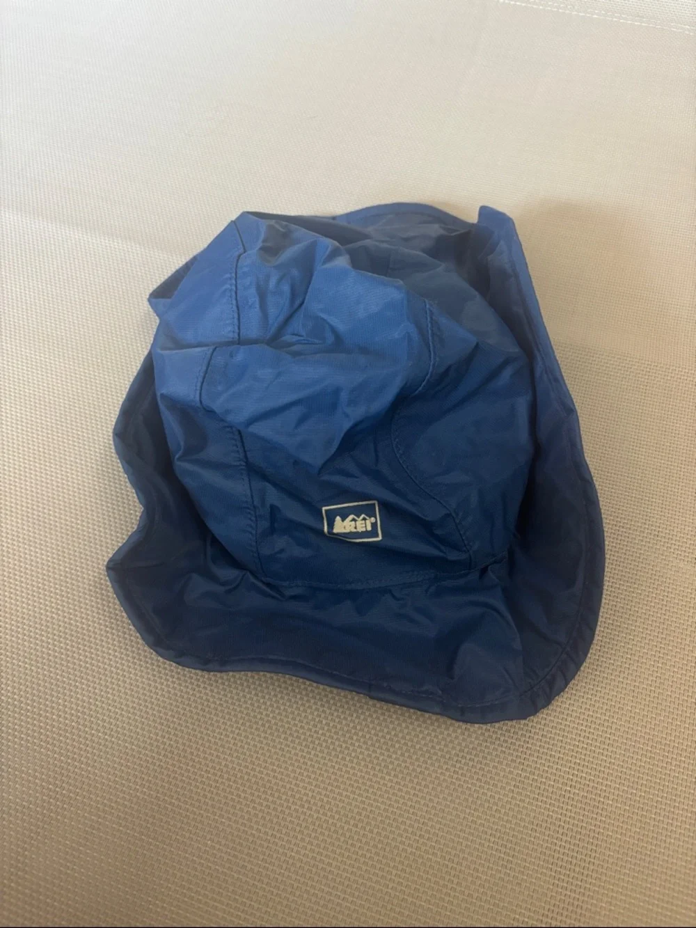 REI Kids Navy Blue Packable Sun Bucket Hat boys 4-7 magnetic brim